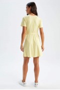 لباس شب کوتاه آستین کوتاه با طرح یقه A-Line زنانه زرد کمرنگ دیفکتو