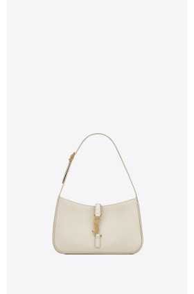 کیف دوشی چرم سفید زنانه LE 5 À 7 ایو سن لوران