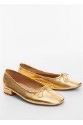 کفش تخت باله چرمی با جزئیات کراوات زنانه زرد طلایی منگو
