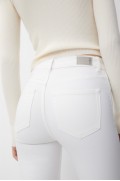 شلوار جین فاق بلند زنانه سفید پل اند بیر