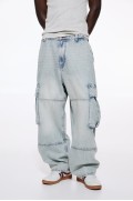 شلوار جین جیبدار اسکیت باز مردانه نیلی رنگ پریده پل اند بیر