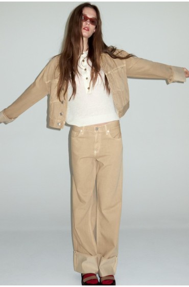شلوار جین فاق بلند رنگی TRF با سجاف برگردان زنانه شتری زارا
