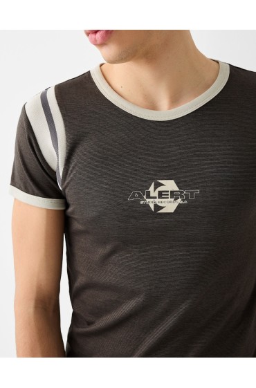 تیشرت آستین کوتاه چاپ شده اسلیم فیت مردانه خاکی برشکا