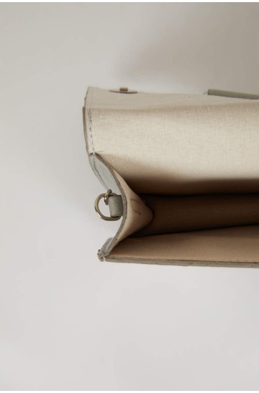 کیف زنانه چرم مصنوعی با جزئیات میخ دار زنانه نعنایی دیفکتو