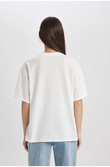 تیشرت آستین کوتاه چاپ شده با یقه گشاد زنانه رنگ سفید دیفکتو