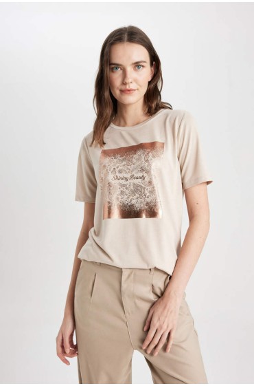 تیشرت آستین کوتاه یقه ای با طرح ساده ساده زنانه استخوانی دیفکتو