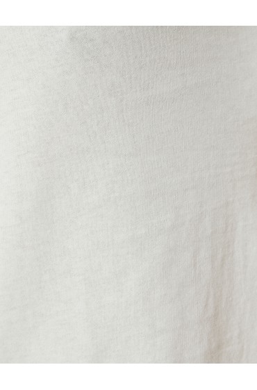 تیشرت یقه کوتاه نخی با چاپ شعار مردانه سفید  کوتون
