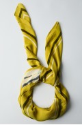 روسری با چاپ عکس گل زنانه فسفری زارا