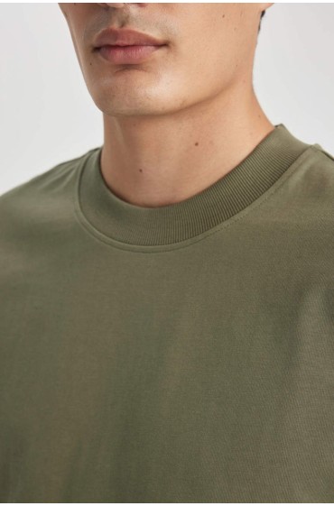 تیشرت آستین کوتاه با یقه فیت اورسایز مردانه خاکی روشن  دیفکتو