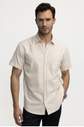 پیراهن مردانه کتان آستین کوتاه کلاسیک متناسب با جیب مردانه رنگ بژ  ال سی وایکیکی