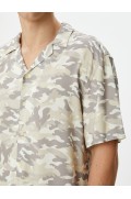 پارچه ویسکوز پیراهن آستین کوتاه با چاپ استتار مردانه طرح بژ  کوتون