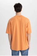 تیشرت آستین کوتاه یقه پرینت Comfort Fit مردانه نارنجی  دیفکتو