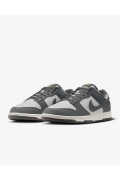 کتونی مدل Nike Dunk Low Next Nature رنگ خاکستری آهن / شیر نارگیل / رعد و برق / گرد و غبار فوتون مردانه نایک