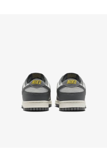 کتونی مدل Nike Dunk Low Next Nature رنگ خاکستری آهن / شیر نارگیل / رعد و برق / گرد و غبار فوتون مردانه نایک