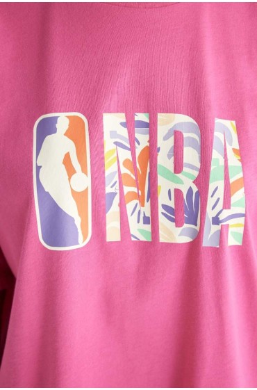 تیشرت یقه کوتاه DeFactoFit NBA Wordmark Oversize Fit Crew زنانه رنگ صورتی دیفکتو