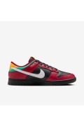 کتونی دانک مدل Nike Dunk Low «خالکوبی دوچرخه‌سواری» رنگ مشکی / قرمز ورزشی / طلایی دانشگاهی / سفید مردانه نایک