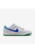 کتونی ورزشی مدل Nike Dunk Low 'Tennis Classic' رنگ سفید / گرد و غبار فوتون / سبز ورزشگاه / عکس آبی زنانه نایک