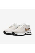 کتونی گلف مدل Nike Air Zoom Victory Tour 3 NRG رنگ سفید/نقره ای فلزی/مشکی/طلای متالیک مردانه نایک