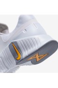 کتونی مخصوص باشگاه مدل Nike Free Metcon 5 رنگ سفید / خاکستری فوتبال / تخته استخوانی خاکستر / ساعت آفتابی مردانه نایک