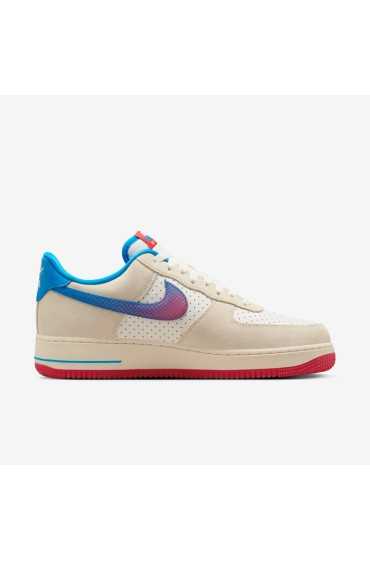 کتونی ایر فورس 1 مدل Nike Air Force 1 '07 LV8 رنگ شیر نارگیل / بادبان / قرمز دانشگاهی / عکس آبی مردانه نایک