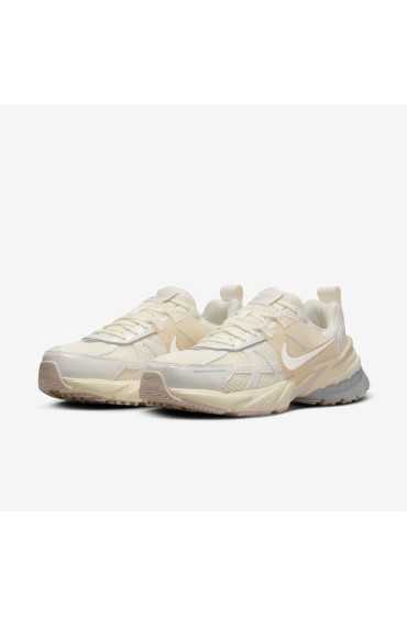 کتونی ورزشی مدل Nike V2K Run رنگ عاج کم رنگ / شیر نارگیل / ماسه دریفت / عاج کم رنگ زنانه نایک