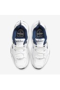 کتونی مخصوص باشگاه مدل Nike Air Monarch IV رنگ سفید/نقره ای متالیک مردانه نایک