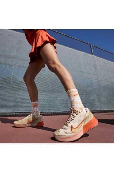 کتونی تنیس مدل NikeCourt Air Zoom Vapor 11 Premium رنگ رانش ماسه / عامل زنگ / صمغ قهوه ای متوسط ​​/ طلای متالیک مردانه نایک