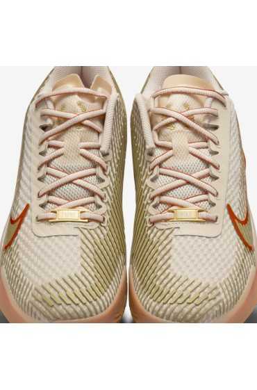 کتونی تنیس مدل NikeCourt Air Zoom Vapor 11 Premium رنگ رانش ماسه / عامل زنگ / صمغ قهوه ای متوسط ​​/ طلای متالیک مردانه نایک