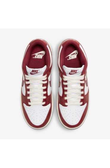 کتونی ورزشی مدل Nike Dunk Low Premium رنگ سفید / شیر نارگیل / قرمز تیمی زنانه نایک