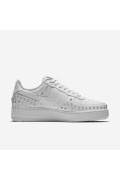 کتونی ورزشی مدل Nike Air Force 1 '07 XX Studded رنگ سفید/سفید/سفید زنانه نایک