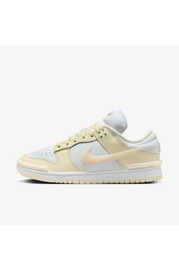 کتونی ورزشی مدل Nike Dunk Low Twist رنگ شیر نارگیل/سفید/یخ گواوا زنانه نایک