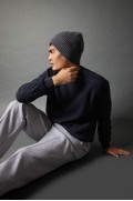  سویشرت معمولی Fit Crew Neck Basic Sweatshirt ساده مخملی مردانه آبی سرمه ای دیفکتو 