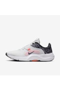 کتونی مخصوص باشگاه مدل Nike In-Season TR 13 Premium رنگ قله سفید/دود تیره خاکستری/انبه وحشی سبک/خاکستری خنک متالیک زنانه نایک