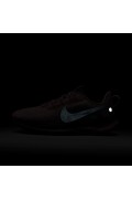 کتونی رانینگ مدل Nike Pegasus Trail 5 رنگ گرد و غبار آلو/بنفش پلاتین/فراتر از نقره ای صورتی/فلزی زنانه نایک